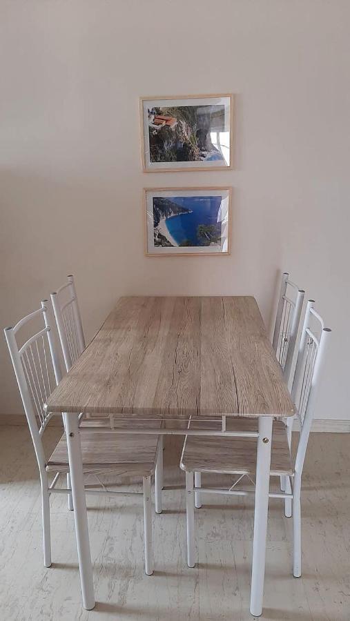 Tasias Apartments Lixouri Zewnętrze zdjęcie