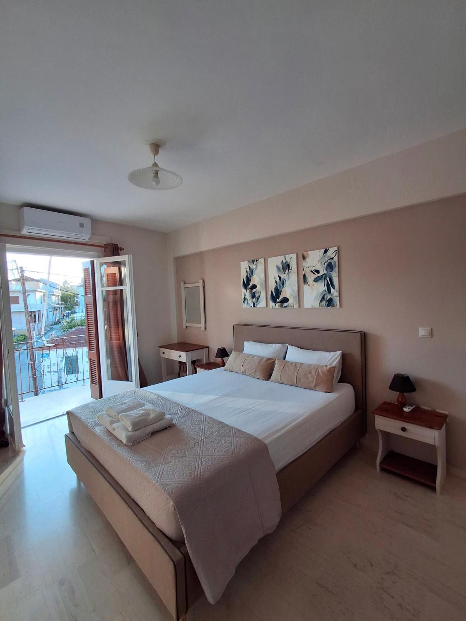 Tasias Apartments Lixouri Zewnętrze zdjęcie